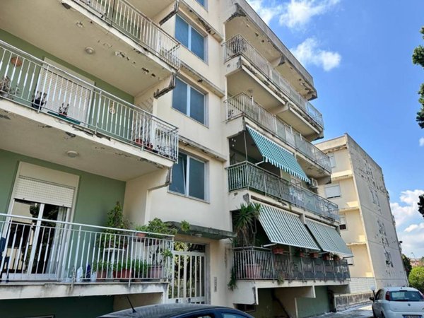 appartamento in vendita a Barcellona Pozzo di Gotto in zona Oreto