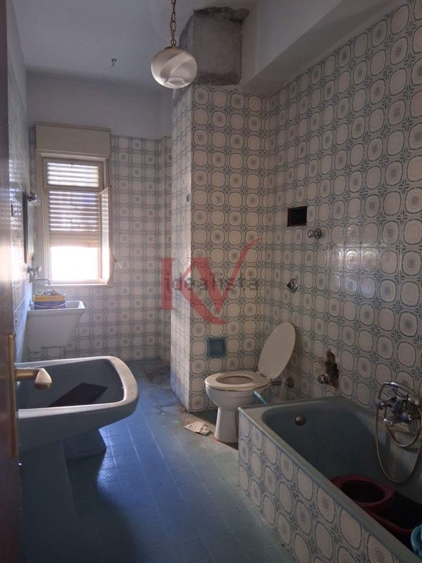 appartamento in vendita a Barcellona Pozzo di Gotto in zona Centro Città