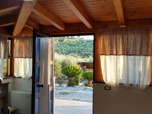 casa indipendente in vendita a Barcellona Pozzo di Gotto
