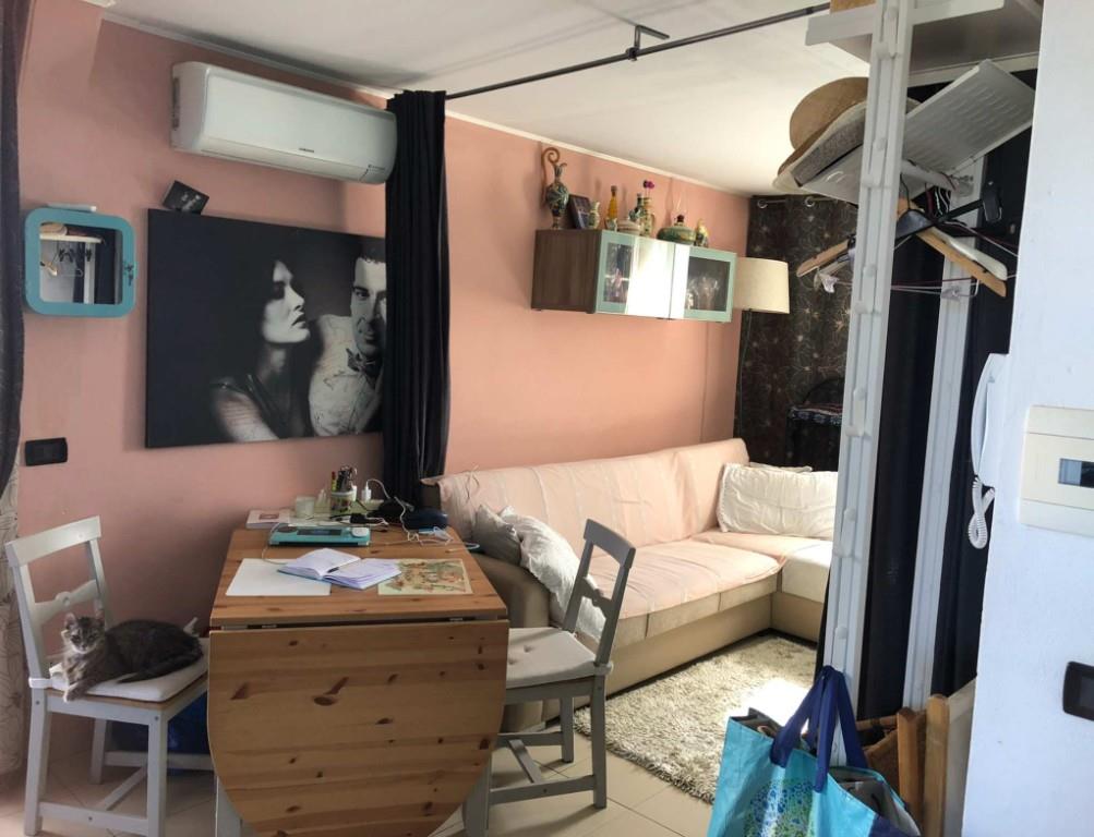 casa indipendente in vendita a Barcellona Pozzo di Gotto in zona Centro Città
