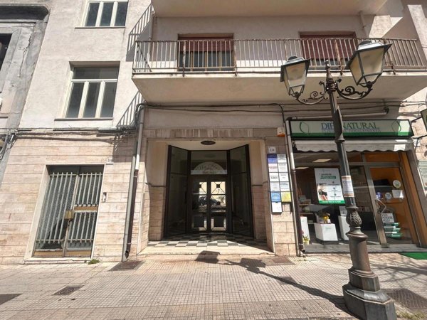 ufficio in vendita a Barcellona Pozzo di Gotto in zona Centro Città