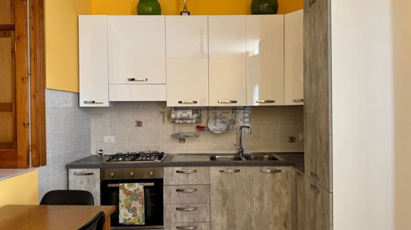 casa indipendente in vendita a Barcellona Pozzo di Gotto