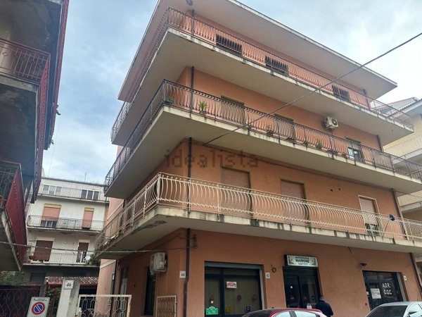 appartamento in vendita a Barcellona Pozzo di Gotto in zona Centro Città