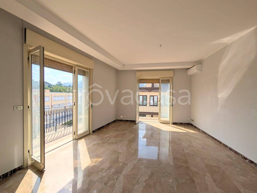 appartamento in vendita a Barcellona Pozzo di Gotto in zona Centro Città