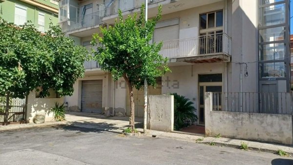 appartamento in vendita a Barcellona Pozzo di Gotto in zona Centineo