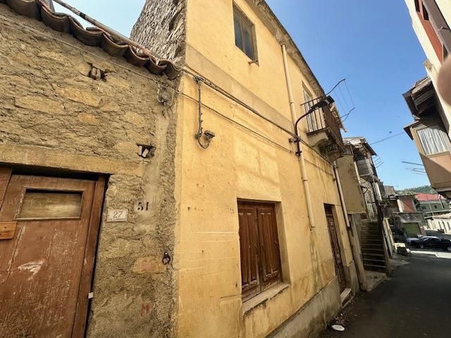 casa indipendente in vendita a Basicò