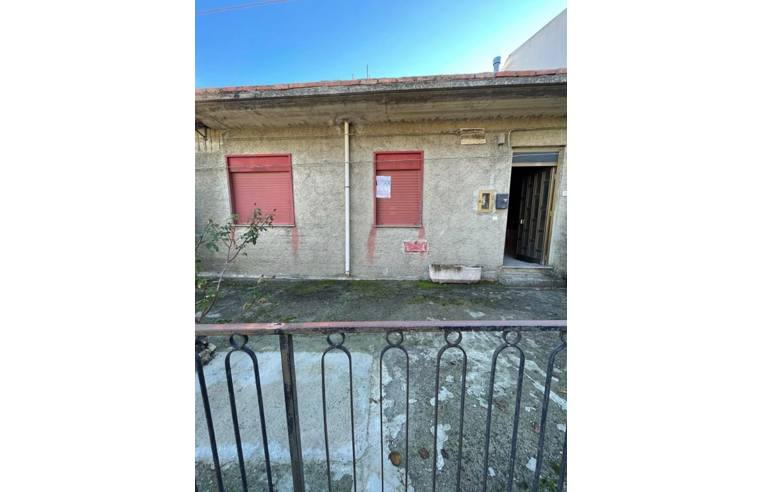 casa indipendente in vendita a Basicò