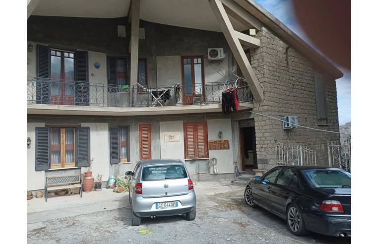 casa indipendente in vendita a Basicò