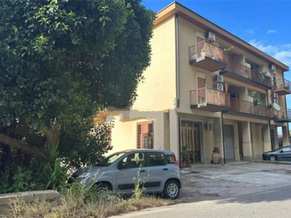 appartamento in vendita a Brolo