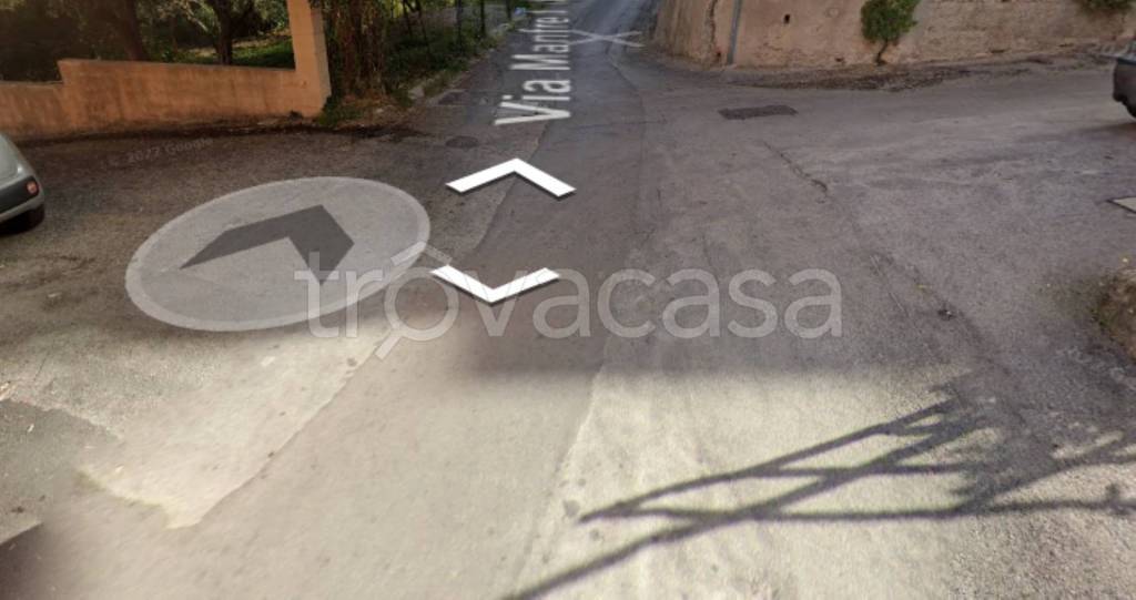 locale commerciale in vendita a Brolo