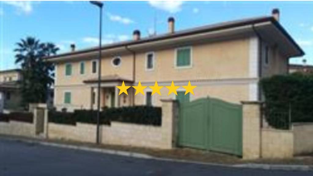 casa indipendente in vendita a Brolo