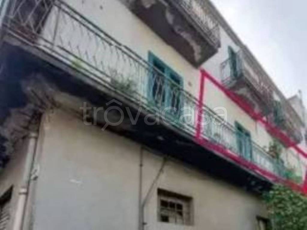 appartamento in vendita a Brolo in zona Lacco