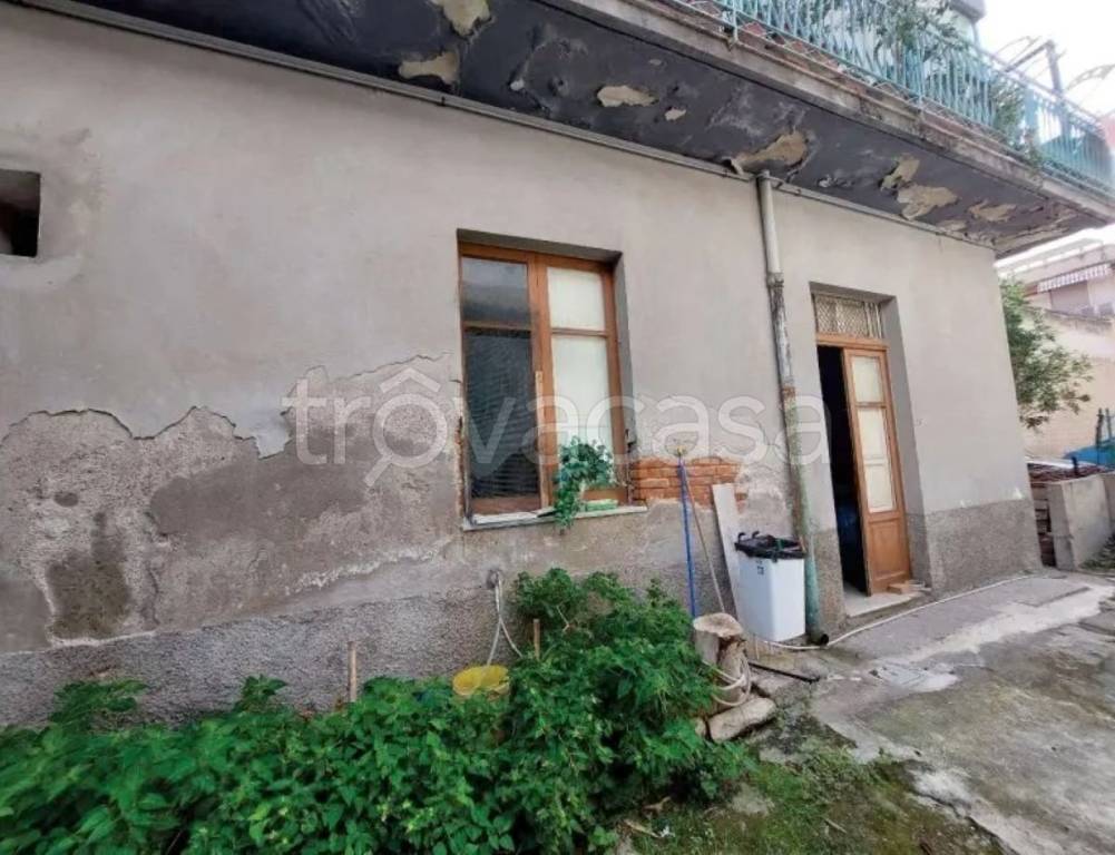 appartamento in vendita a Brolo in zona Lacco