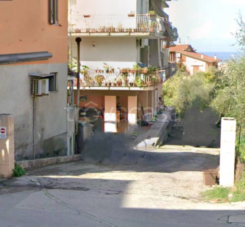 appartamento in vendita a Brolo in zona Piana