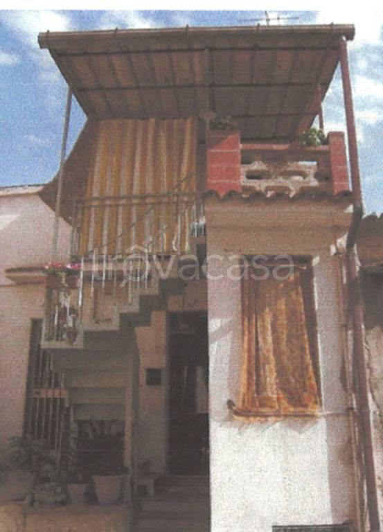 casa indipendente in vendita a Brolo
