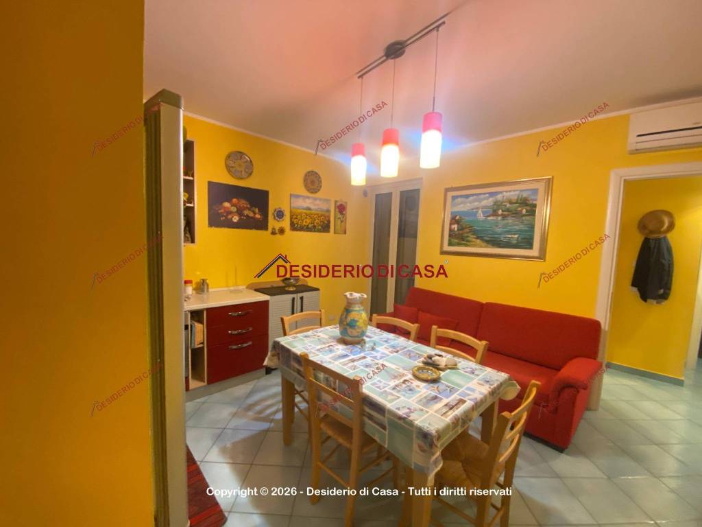 appartamento in vendita a Brolo in zona Lacco