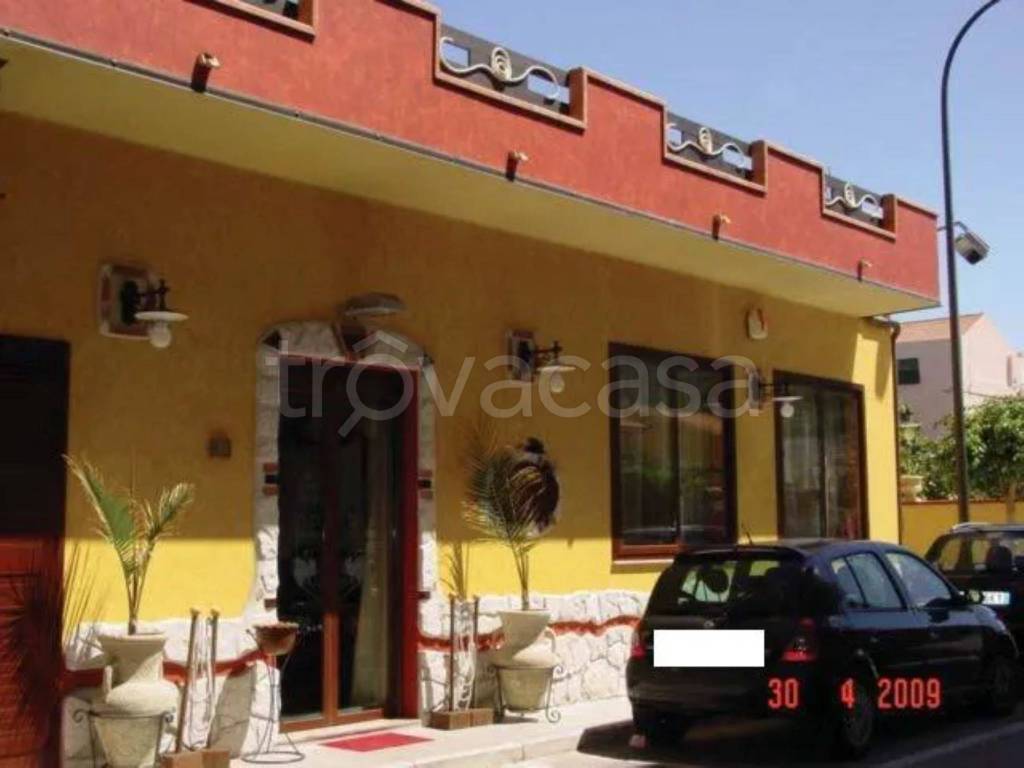casa indipendente in vendita a Brolo in zona Lacco