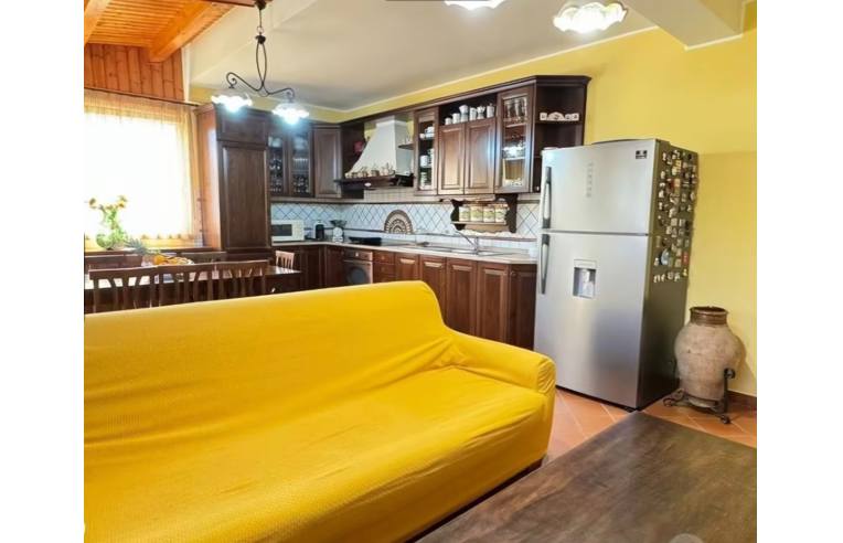 appartamento in vendita a Brolo in zona Lacco