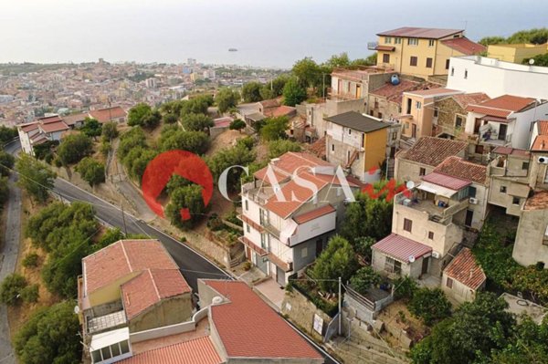 casa indipendente in vendita a Brolo in zona Lacco