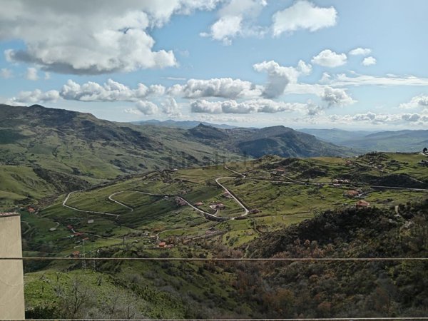 casa semindipendente in vendita a Capizzi