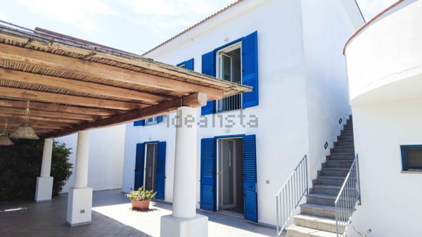 casa indipendente in vendita a Capo d'Orlando