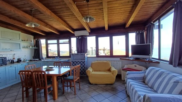 casa semindipendente in vendita a Capo d'Orlando