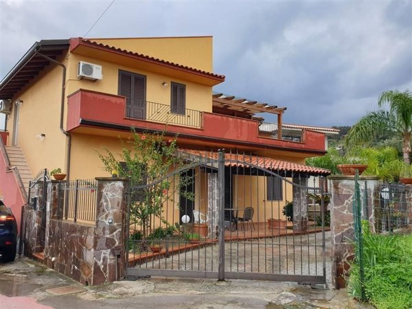 appartamento in vendita a Capo d'Orlando