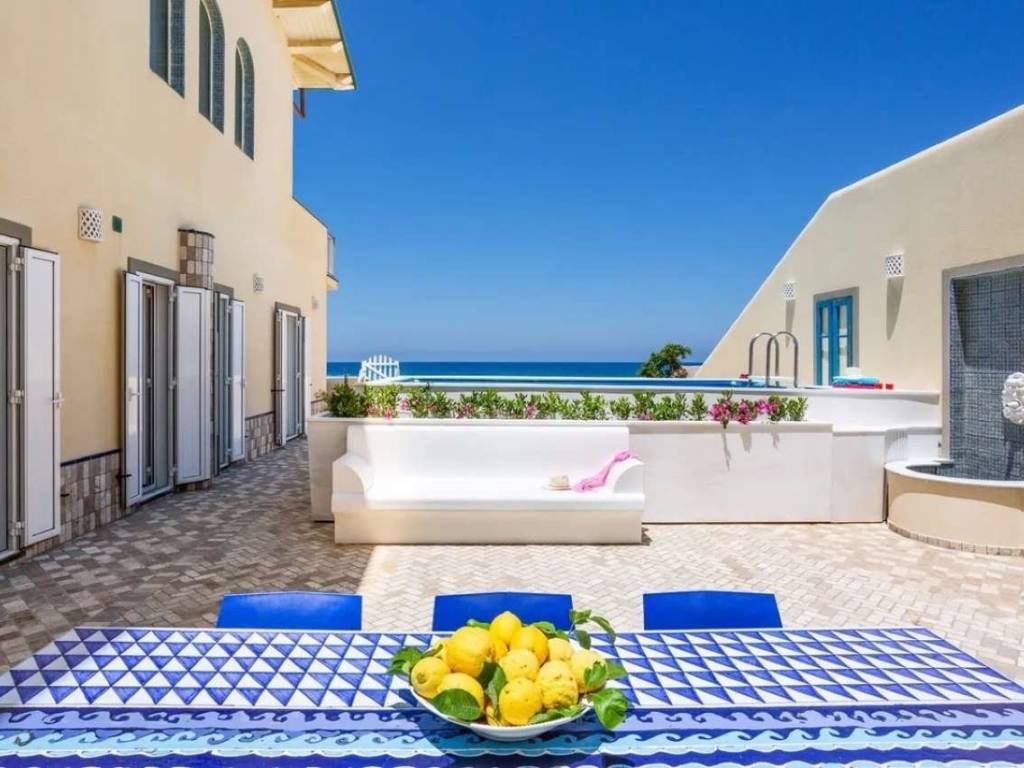 casa indipendente in vendita a Capo d'Orlando