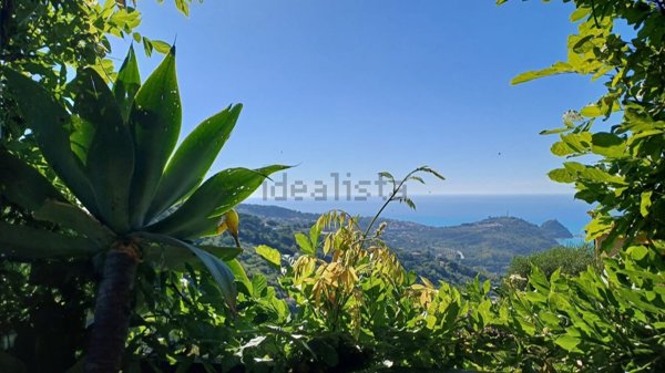 casa indipendente in vendita a Capo d'Orlando