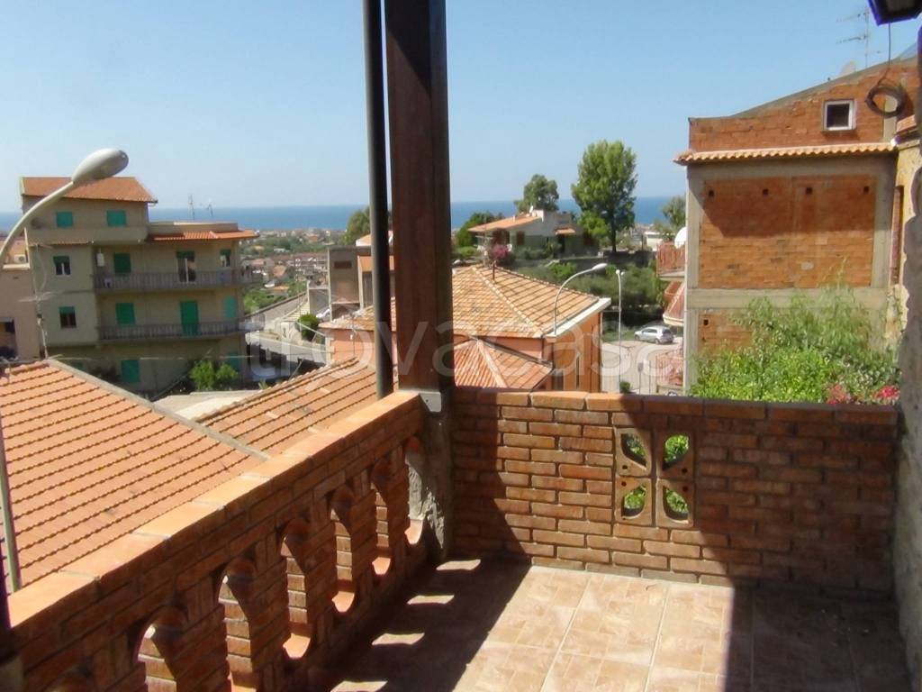 casa indipendente in vendita a Capo d'Orlando