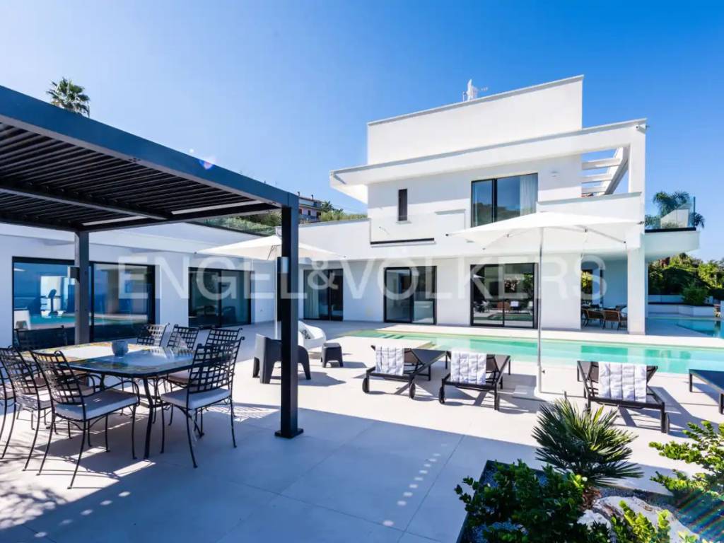 casa indipendente in vendita a Capo d'Orlando