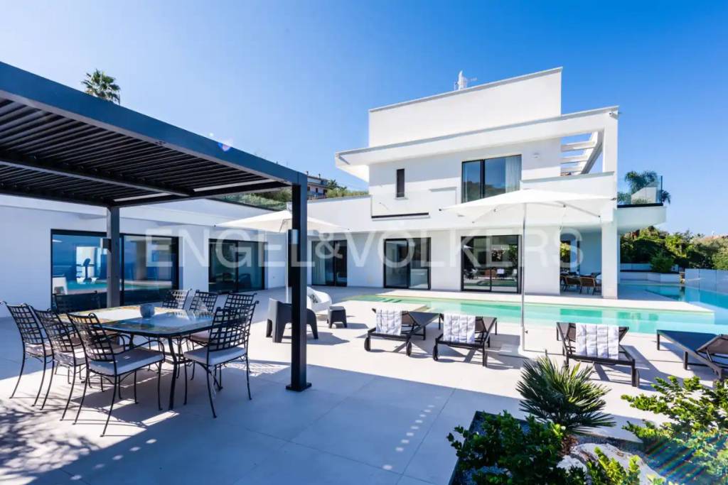 casa indipendente in vendita a Capo d'Orlando