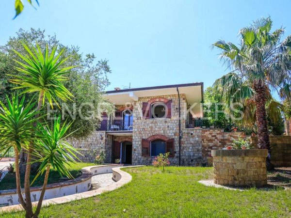 casa indipendente in vendita a Capo d'Orlando