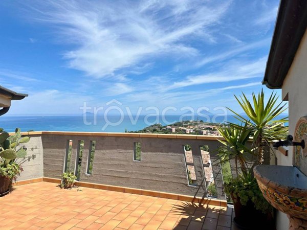 casa indipendente in vendita a Capo d'Orlando
