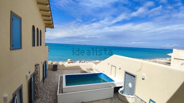 casa indipendente in vendita a Capo d'Orlando