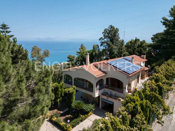 casa indipendente in vendita a Capo d'Orlando