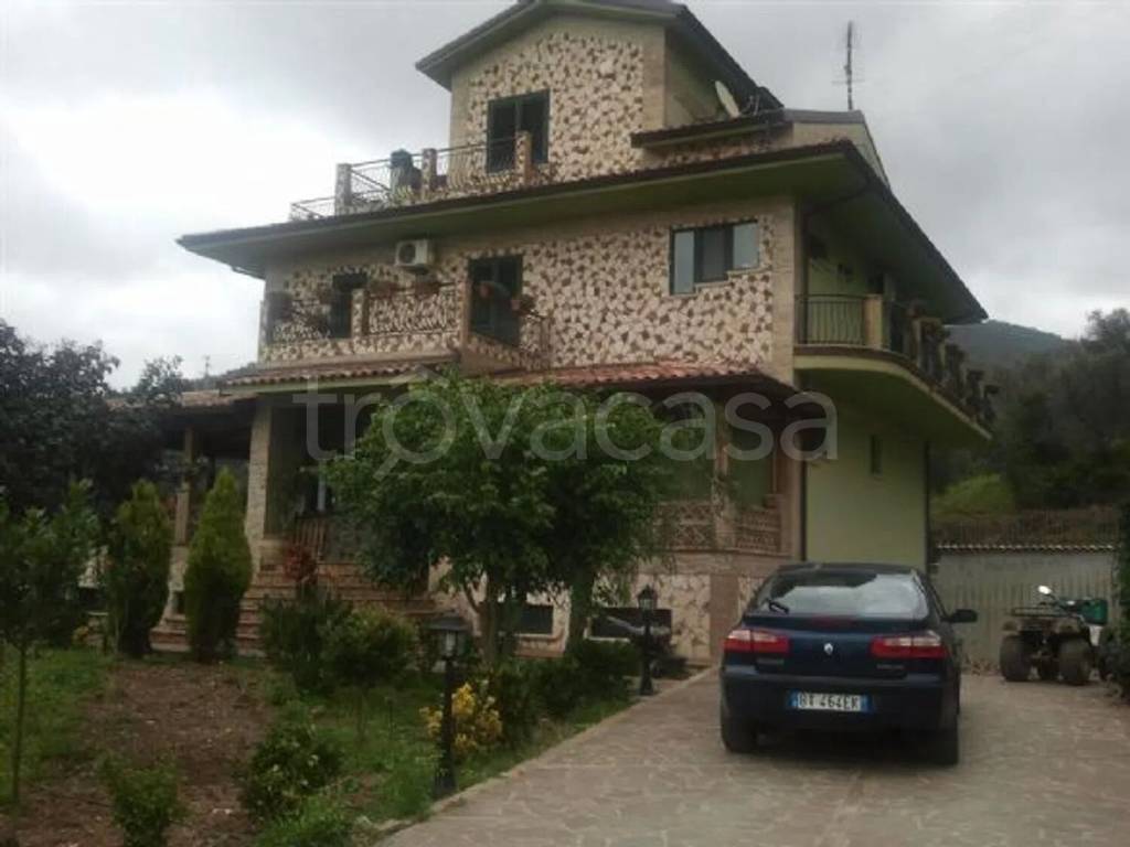 casa indipendente in vendita a Capo d'Orlando