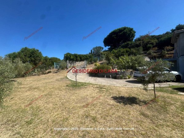 casa indipendente in vendita a Capo d'Orlando