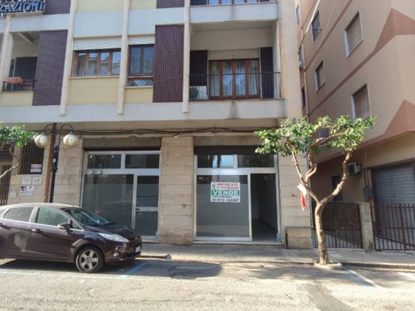 locale commerciale in vendita a Capo d'Orlando