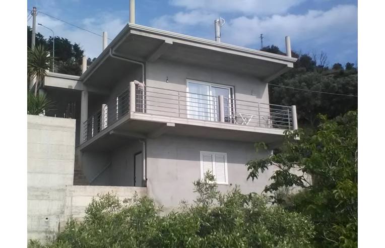 casa indipendente in vendita a Capo d'Orlando