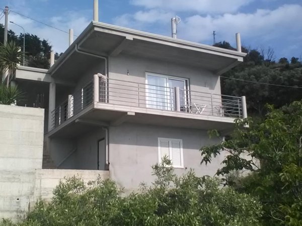 casa indipendente in vendita a Capo d'Orlando
