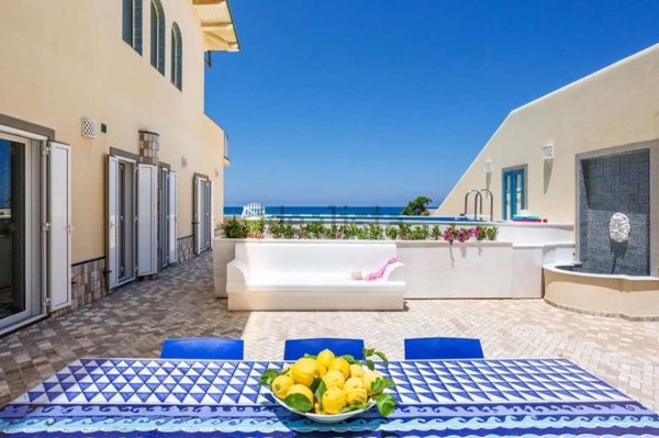 casa indipendente in vendita a Capo d'Orlando