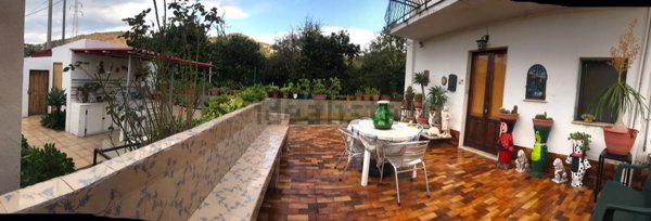casa indipendente in vendita a Capo d'Orlando