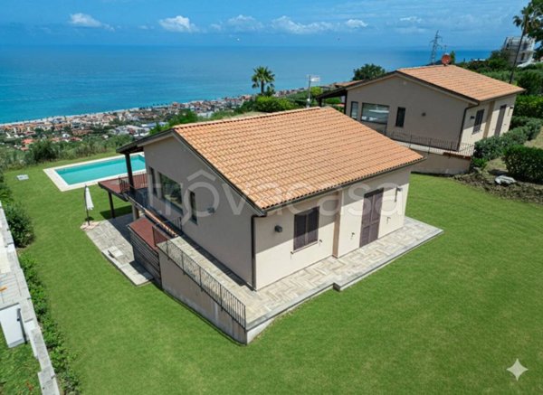 casa indipendente in vendita a Capo d'Orlando