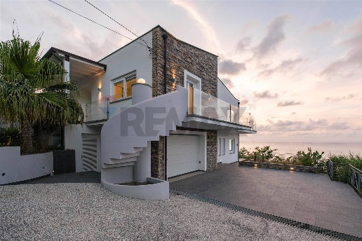 casa indipendente in vendita a Capo d'Orlando