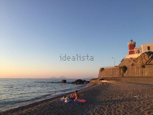 casa indipendente in vendita a Capo d'Orlando
