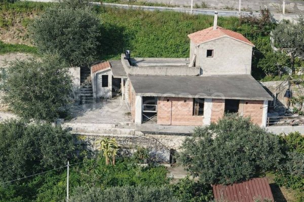 casa indipendente in vendita a Capo d'Orlando