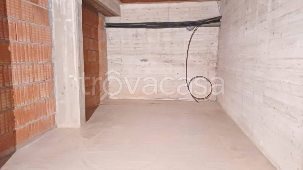 locale commerciale in vendita a Capo d'Orlando