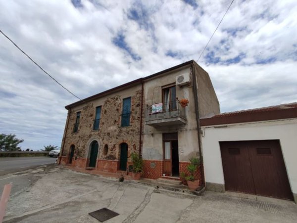 quadrivano in vendita a Capo d'Orlando