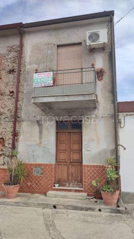 casa indipendente in vendita a Capo d'Orlando